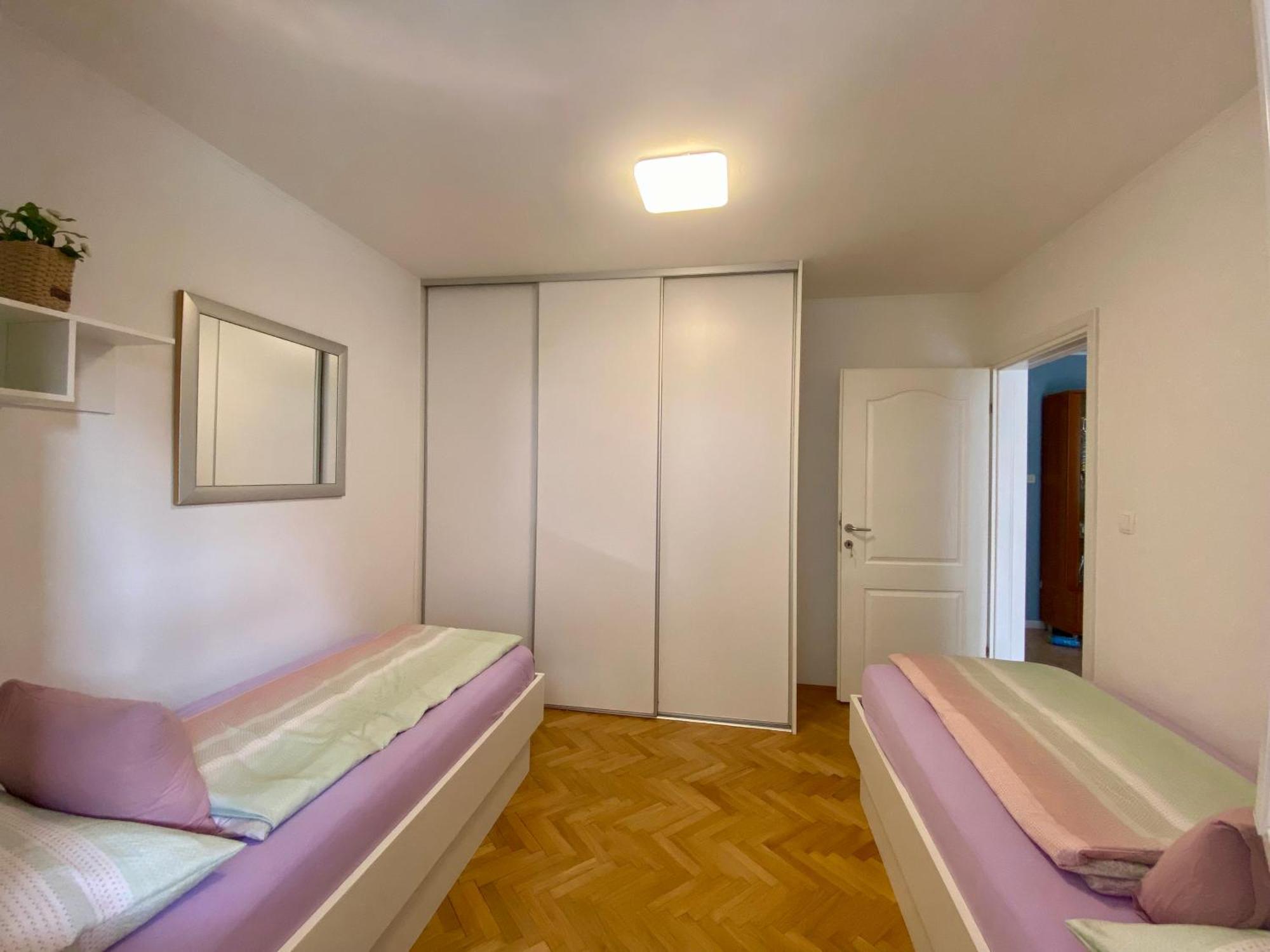 Apartment Simon - Old Stone Charm, Central Bol Life المظهر الخارجي الصورة